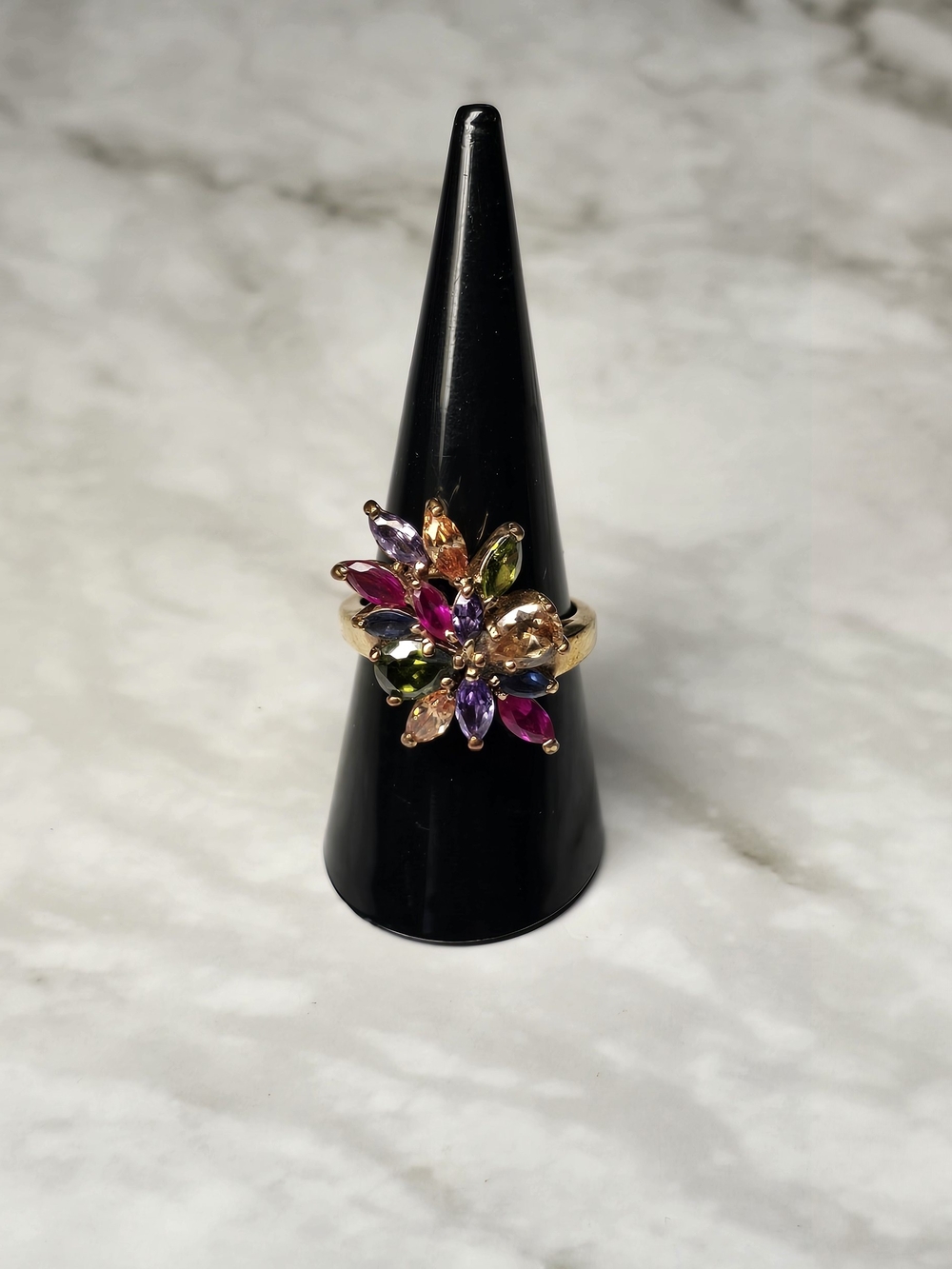 Multicolor Gemstone Floral Cluster Ring Gold Tone Size 8 🌸✨